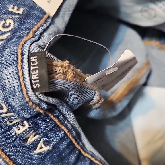 NWT American Eagle 90's Straight High Waisted Jeans - Picture 10 of 14